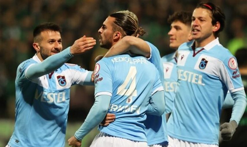 Trabzonspor'da Hüseyin Türkmen'den Özür Açıklaması Geldi!