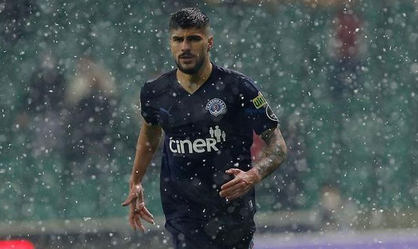 Futbolcuya karşılık bir ismi yollayacaklar