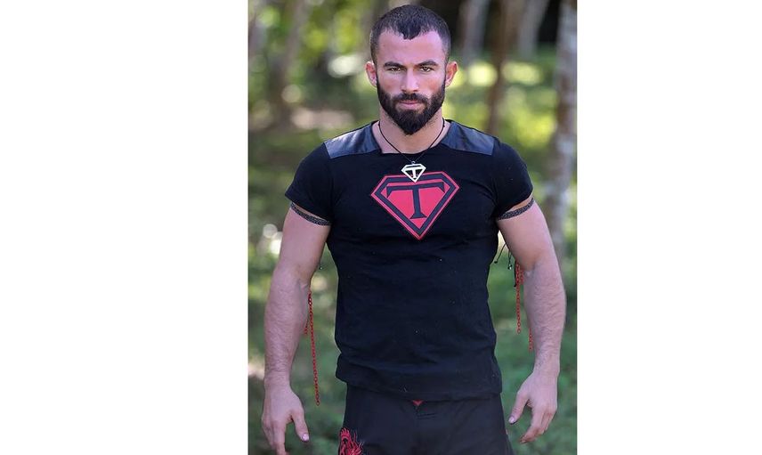 Gariban çocuk rolüyle tüm Türkiye'yi kandırdı Turabi yetişkin film yıldızı olma yolunda ilerliyor!