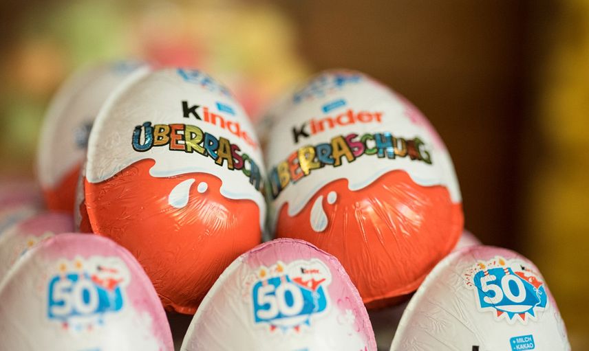 Kinder sürpriz yumurtalar neden toplatılıyor? Sürpriz yumurtalardan virüs mü bulaşıyor? Ünlü şirketten salmonella virüsü uyarısı
