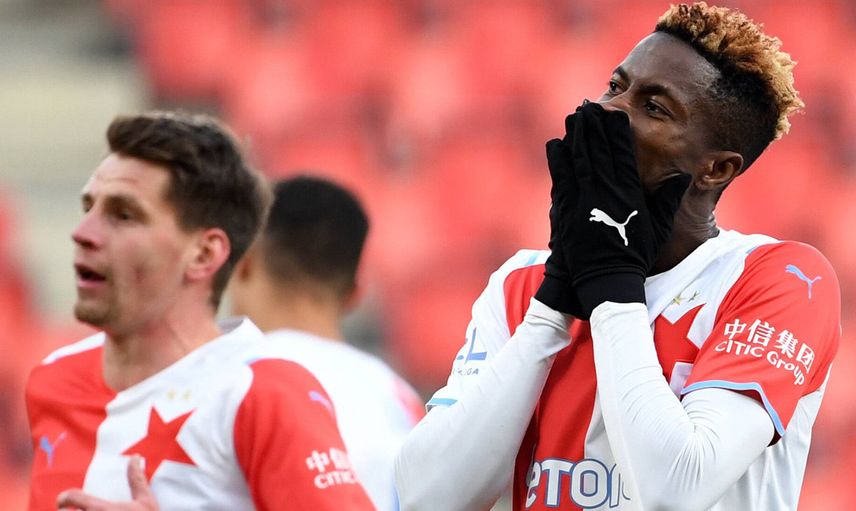 Fenerbahçe Maçında Dikkat Çeken Slavia Praglı Peter Olayinka Hakkında Şaşırtan Gerçek!