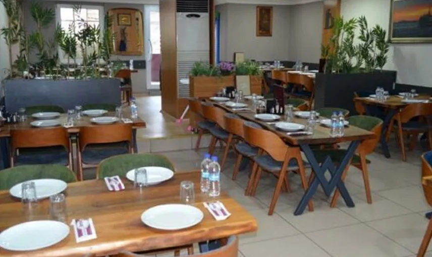 Restoran ve Kafeler Masaları Açacak! İşte Gerekli Şartlar