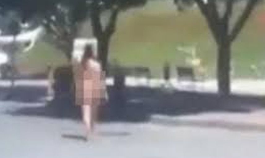 Bebek ve Galata Kulesinde yaşanan olaylardan sonra bir olay da Antalya Manavgat’ta yaşandı! Genç kadın caddenin ortasında çırılçıplak dolaştı