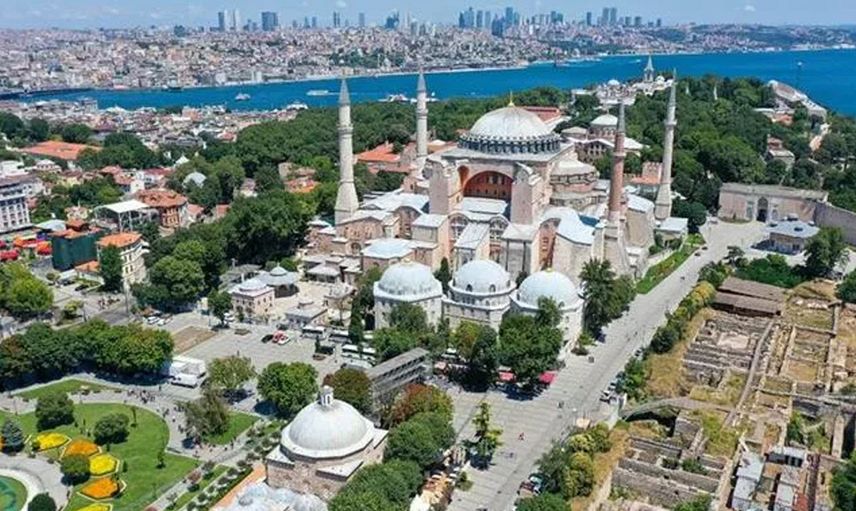 'Panayır yeri gibi'