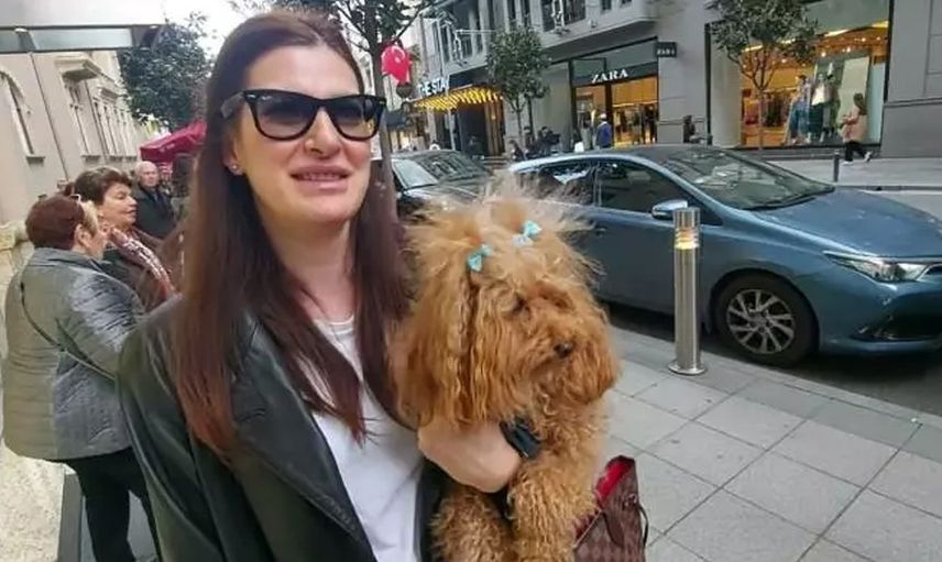Ünlü şarkıcı 5 milyon değerindeki evi dahil bütün servetini köpeğine bırakıyor!