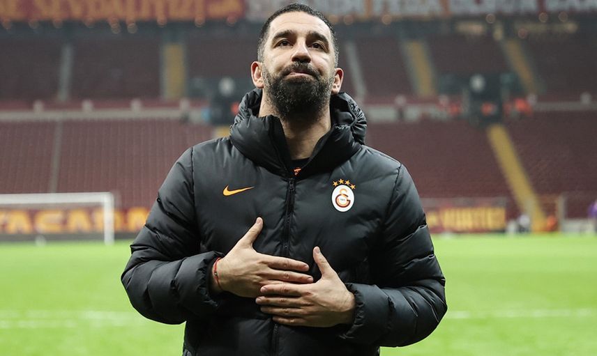 Galatasaray Kaptanı Arda Turan Tepki Çeken Göbeği Hakkında Konuştu