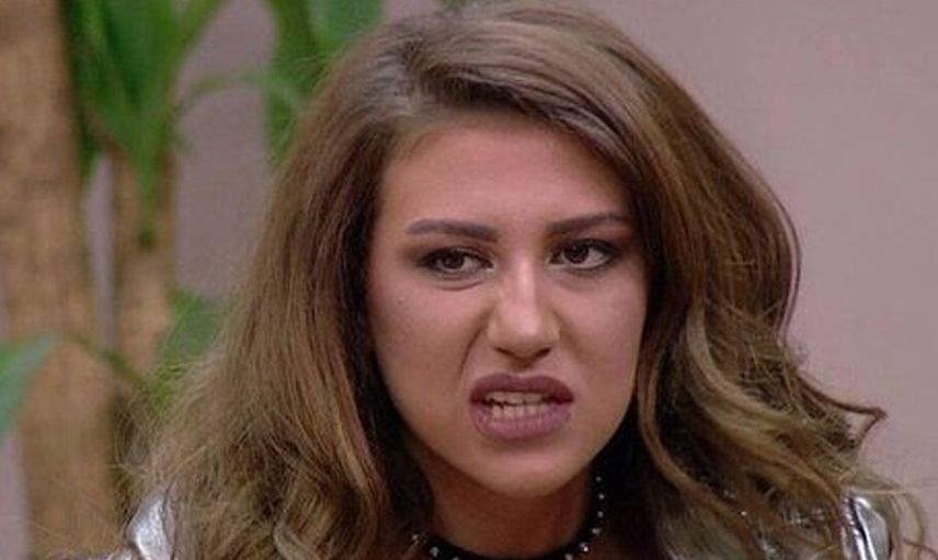 Kısmetse Olur’un kavgacı yarışmacısı Melis Buse Betkaya, başörtülü kadına herkesin içinde hakaret etti