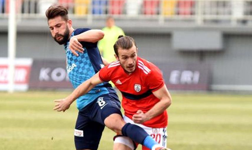 HANGİ TAKIMLARDA OYNADI?