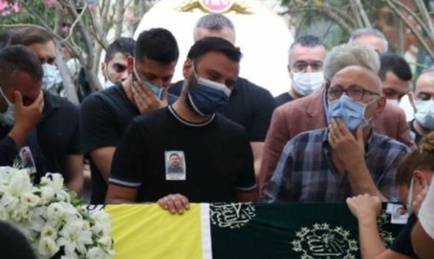 Alişan'ın Kardeşinin Cenazesine Yakın Arkadaşları Katılmadı