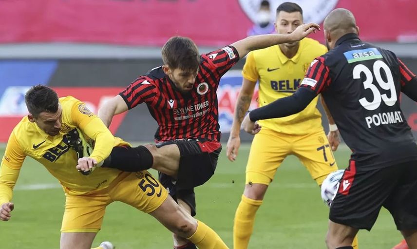 Beşiktaş ve Fenerbahçe Arda Kızıldağ'ı Kadrosuna Katmak İstiyor!