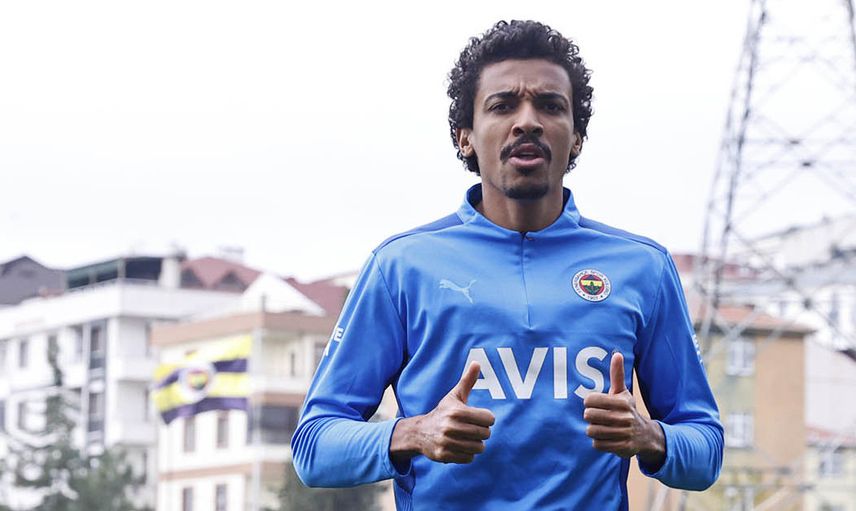 Fenerbahçe'ye Altay Bayındır'dan Sevindiren Haber Geldi!