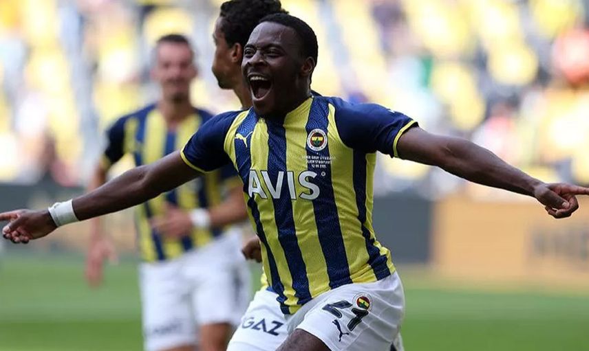 Fenerbahçe'de Bright Osayi - Samuel takımdan transfer olmazsa gelecek sezon sağ bek olarak görev alacak!