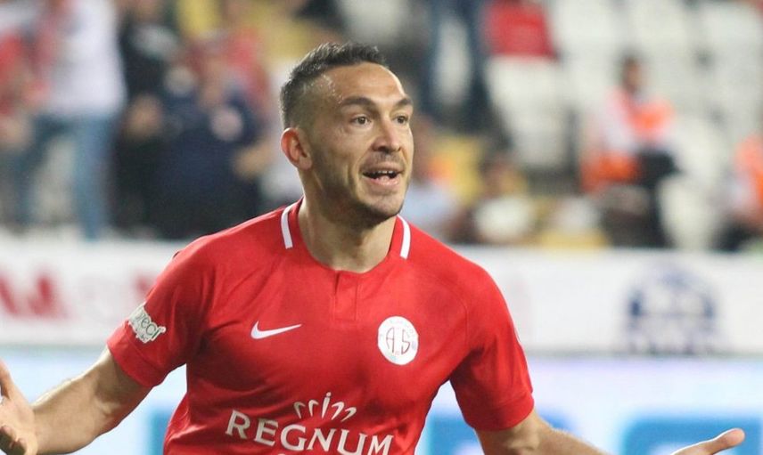 Ümraniyespor Mevlüt Erdinç'i Transfer Etti!