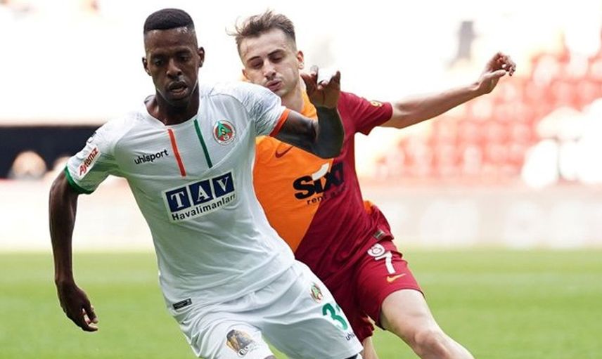 Galatasaray-Göztepe Maçında Devre Arasında Yaşananlar Hakkında Kerem Aktürkoğlu Açıklama Yaptı!