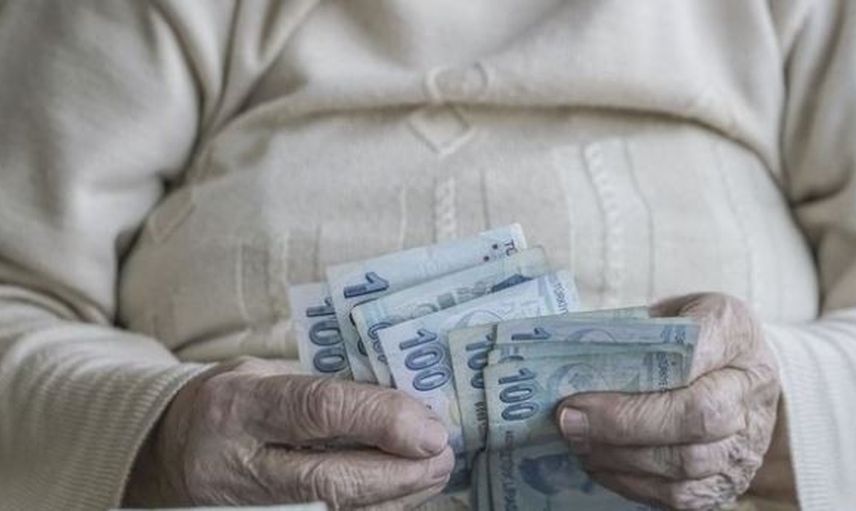 Bağ-Kur'lulara Emeklilik Yolu Açıldı: Borçtan Kurtulup Emekli Olmak Son 1.5 Ay!