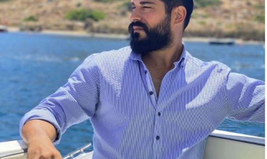 Burak Özçivit ve Fahriye Evcen Çifti Tatil Sezonunu Açtı!