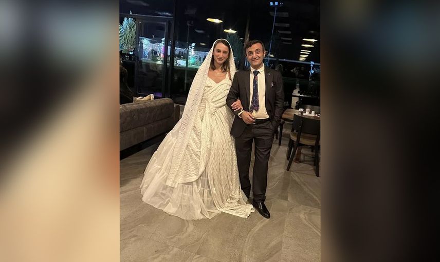 Ersin Korkut gizlice evlendi pozları magazin gündemine bomba gibi düştü