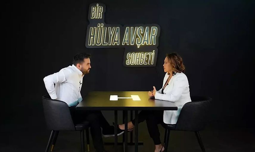 Hülya Avşar'dan Kadir Ezildi'ye terleten cinsellik sorusu: ''İlk beraberliğinizde...''