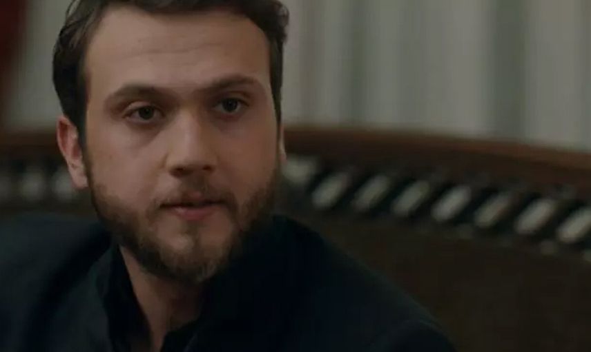 Aras Bulut'tan, Disney'e karşı korktuğu için sustu yorumlarına sert yanıt: Adabımızdan...