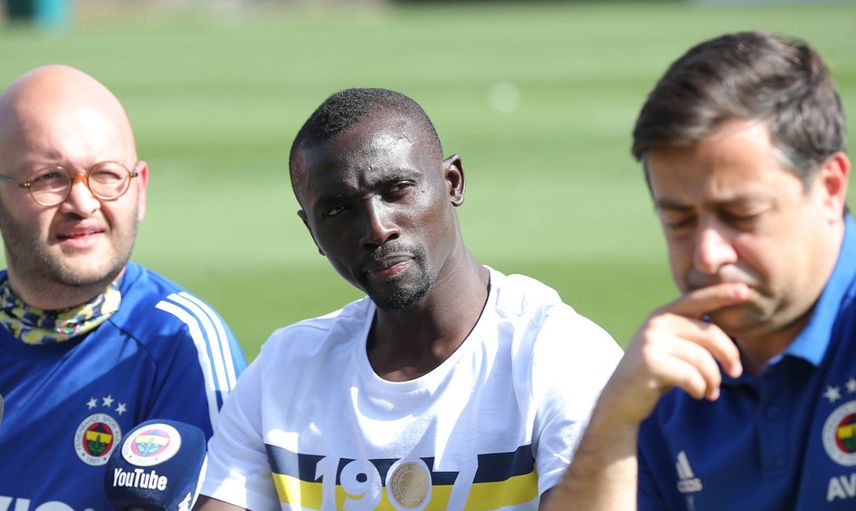 Çaykur Rizespor Papiss Demba Cisse'yi Transfer Etti!