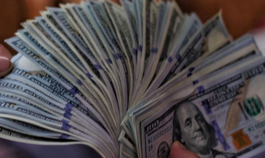 Bedava aldığı koltuğun içinden öyle bir şey çıktı ki, bütün hayatı değişti