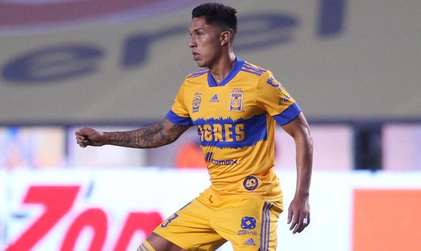 Galatasaray Carlos Salcedo'yu Transferde Gözüne Kestirdi!