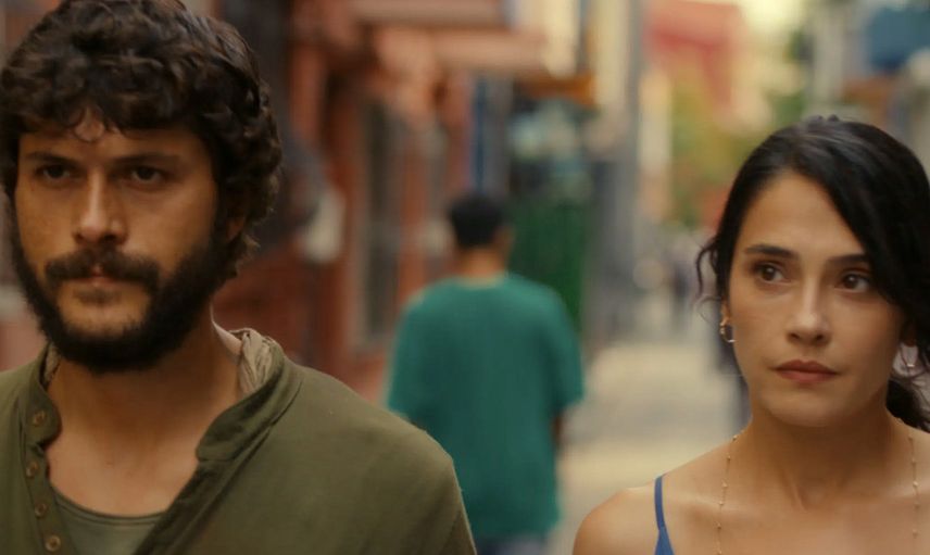 Netflix'ten yeni Türk yapımı geliyor: Fragmanı olay oldu! Alperen Duymaz ve Funda Eryiğit'ten ateşli sahne!