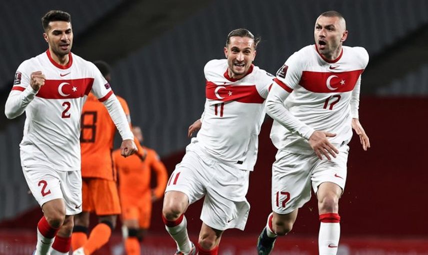Fransız Basını Burak Yılmaz'ın A Milli Takım'ı Bırakacağını Yazdı!
