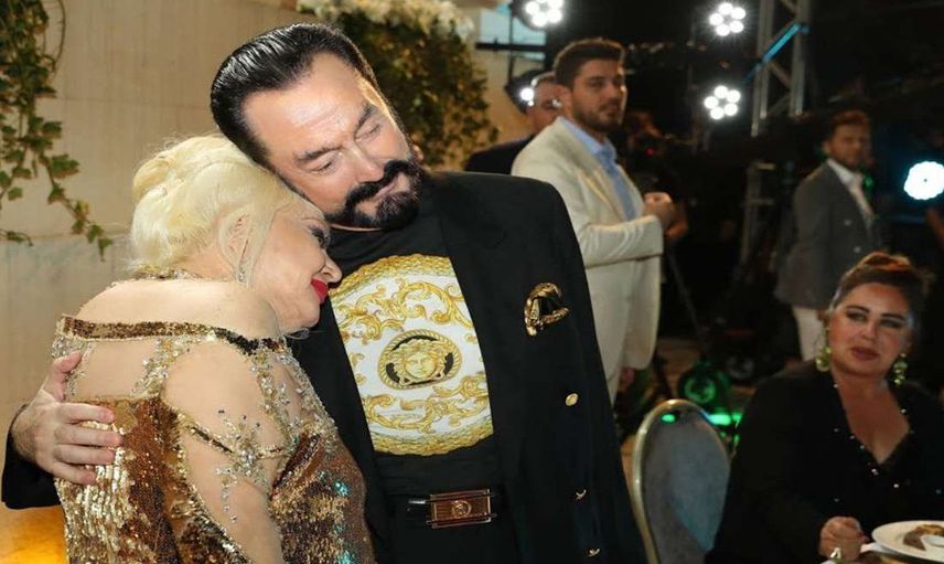 Tekrar gündeme geldi! Her detayı dehşet saçıyor: Adnan Oktar'ın davetine hangi ünlü isimler katılmıştı?