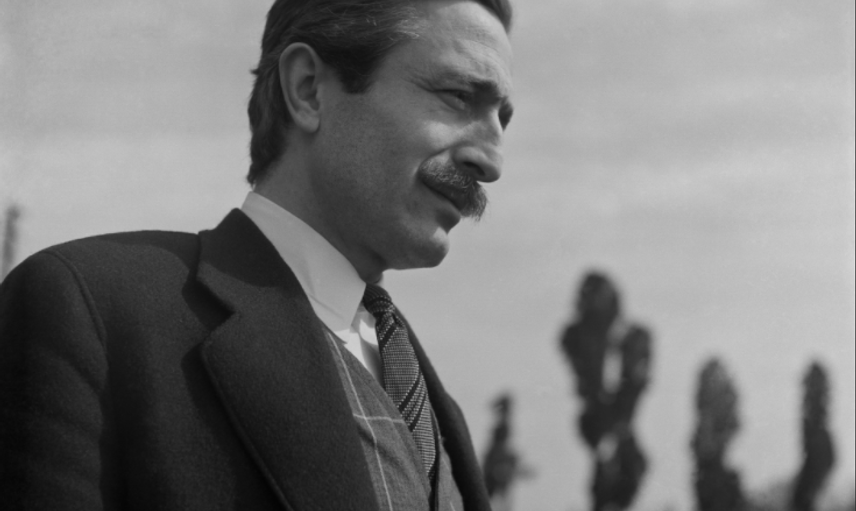 Özdemir Asaf Kimdir?