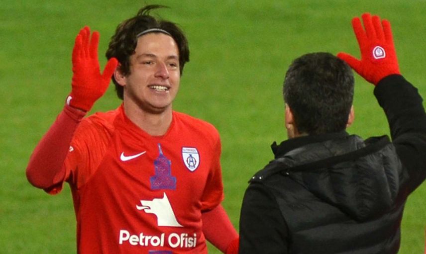 Trabzonspor Altınordu'dan Enis Destan'ı Transfer Etmek İstiyor!