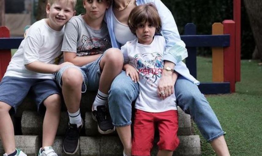 Esra Erol'dan Tatil Pozları! Bikinisiyle Sere Serpe Poz Verdi!