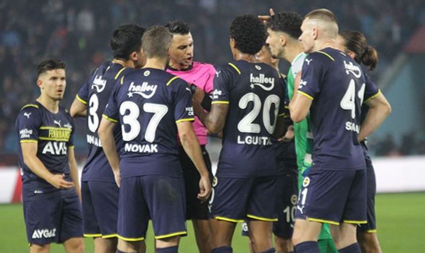 Fenerbahçe, Trabzonspor Maçındaki Hakem Kararlarına Yayını Sonlandırarak Tepki Gösterdi!