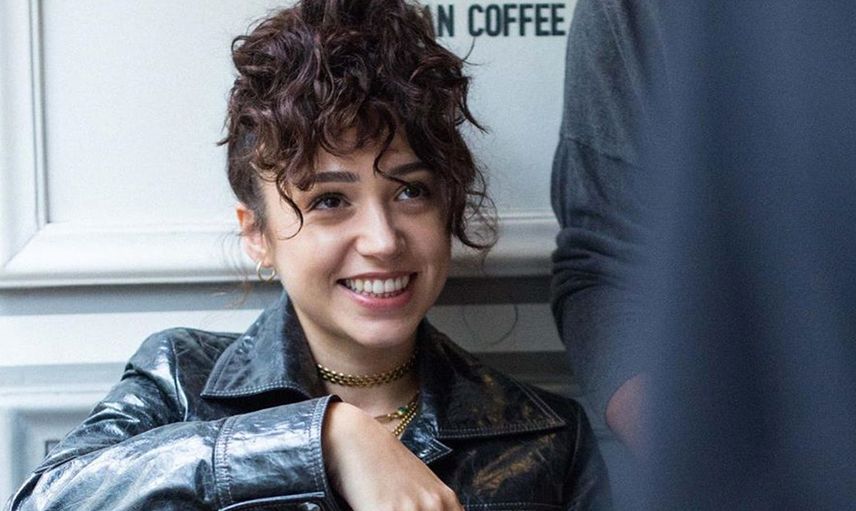 Ünlü Şarkıcı Zeynep Bastık Kimdir?