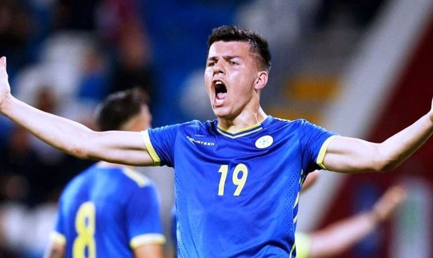Adana Demirspor, Gökhan Gönül, Podolski ve Balotelli'yi Getiriyor