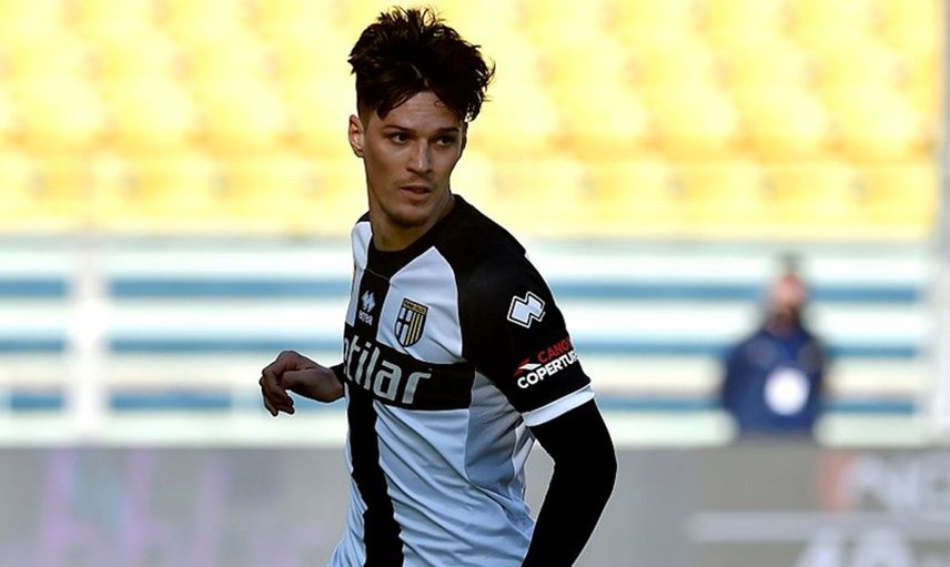 Galatasaray Transferde Dennis Man'i de Radara Aldı!