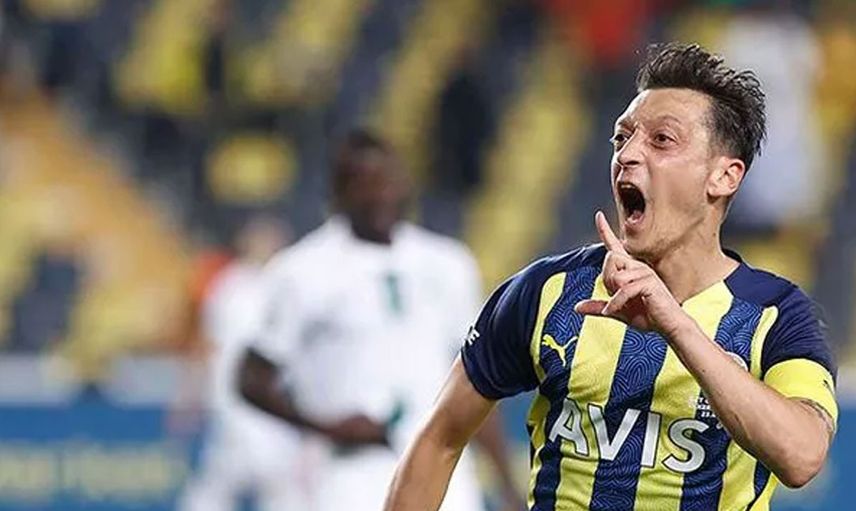 Acun Ilıcalı Fenerbahçeli Mesut Özil'in, takımı Hull City'e transferi hakkında konuştu!