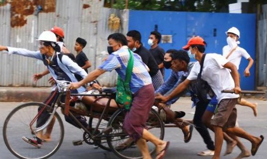 Myanmar'daki Protestolarda Onlarca Kişi Hayatını Kaybetti!