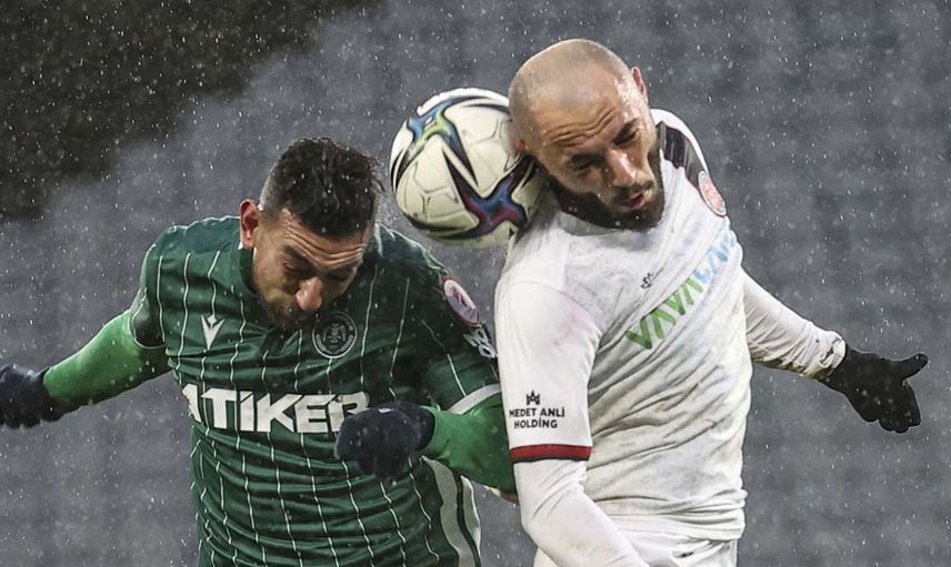 Fatih Karagümrük'ün Kalecisi Emiliano Viviano Açıklamalarıyla Büyük Ses Getirdi!