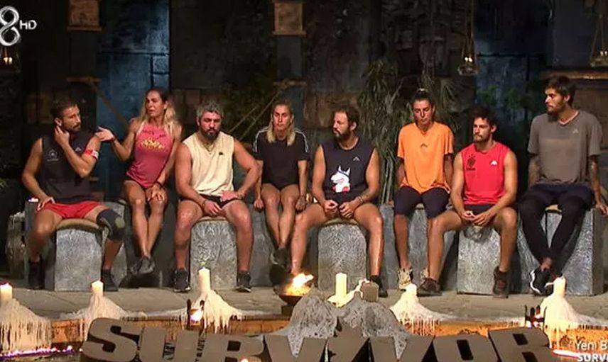 Survivor’da gergin anlar Acun çıldırdı ortalığı yıktı! Nagihan ve Hikmet’in kavgası bu kadar da olmaz dedirtti!