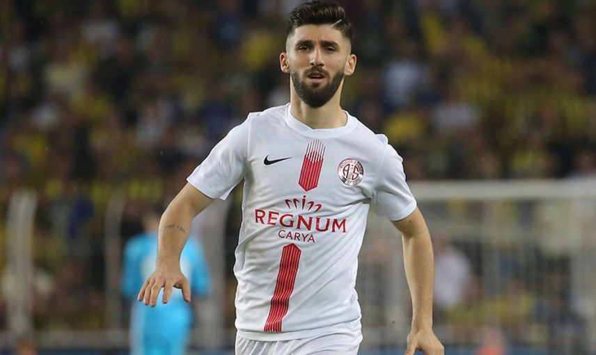 Trabzonspor Antalyasporlu Doğukan Sinik'i Transfer Etmek İstiyor!