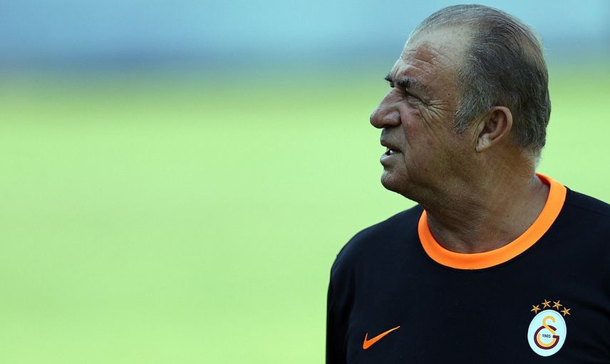 Fatih Terim PSV Eindhoven Maçı Öncesinde Basın Mensubu İle Tartıştı!