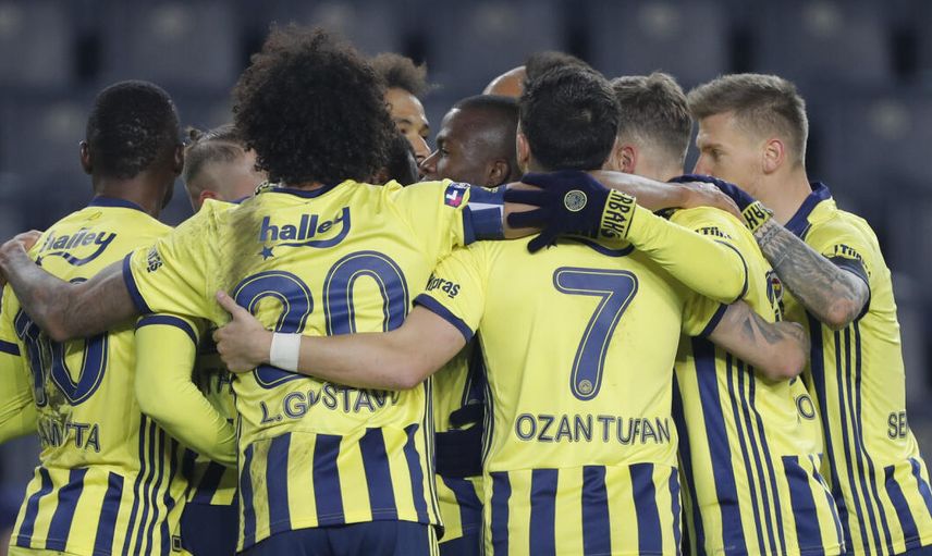 Fenerbahçe’de Adana Demirspor Maçı Öncesi Büyük Eksiklikler!