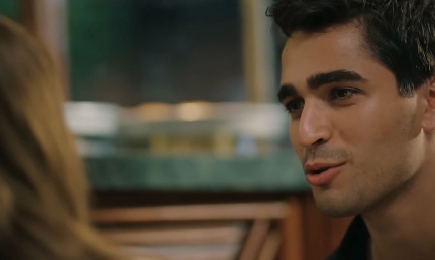 Yalı Çapkını'nın Ferit'inin yeni arabasını görenler bakakaldı! Fiyatı dudak uçuklattı...