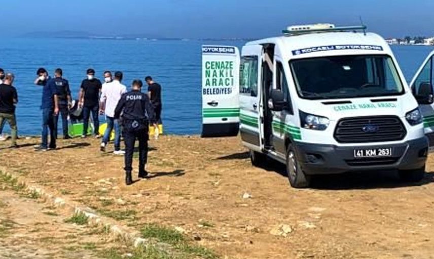 Kocaeli  Sahilde El ve Ayakları Bağlı İşkence Görmüş Erkek Cesedi Bulundu