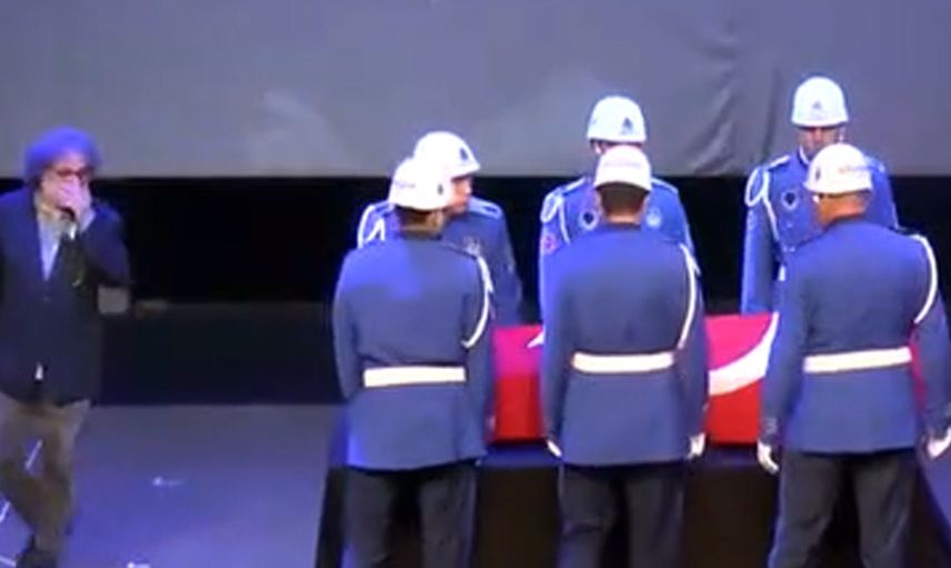 Son yolculuğuna uğurlandı