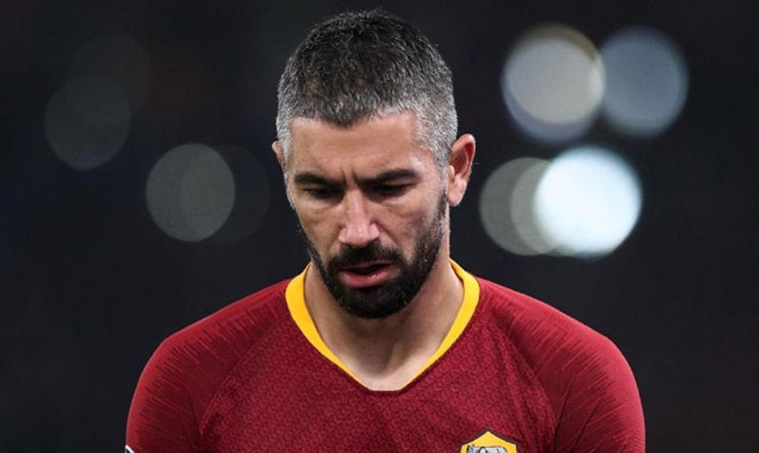 Galatasaray Aleksander Kolarov'un Peşinde!
