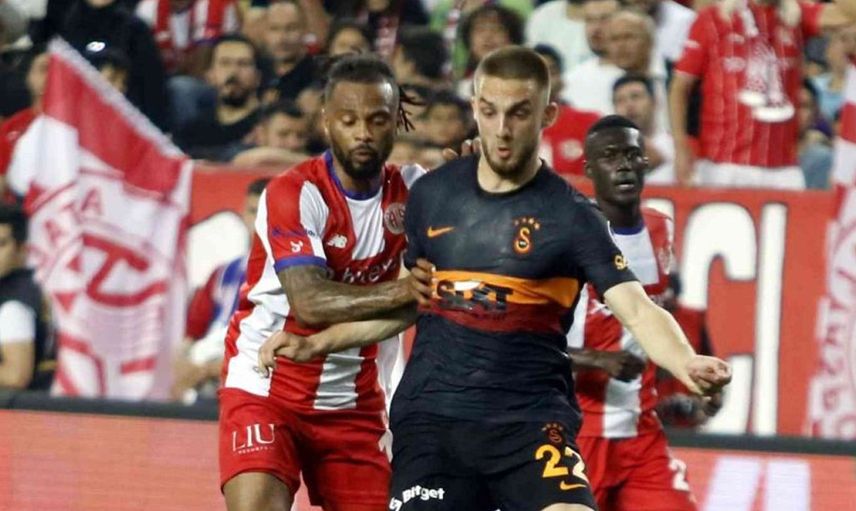 Ayhan Akman Antalyaspor - Galatasaray maçının ardından çok ağır eleştirilerde bulundu