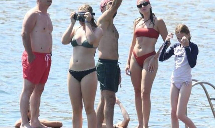 Alina Boz ve Sevgilisi Mithat Can Özer Tatil Sezonunu Açtı!