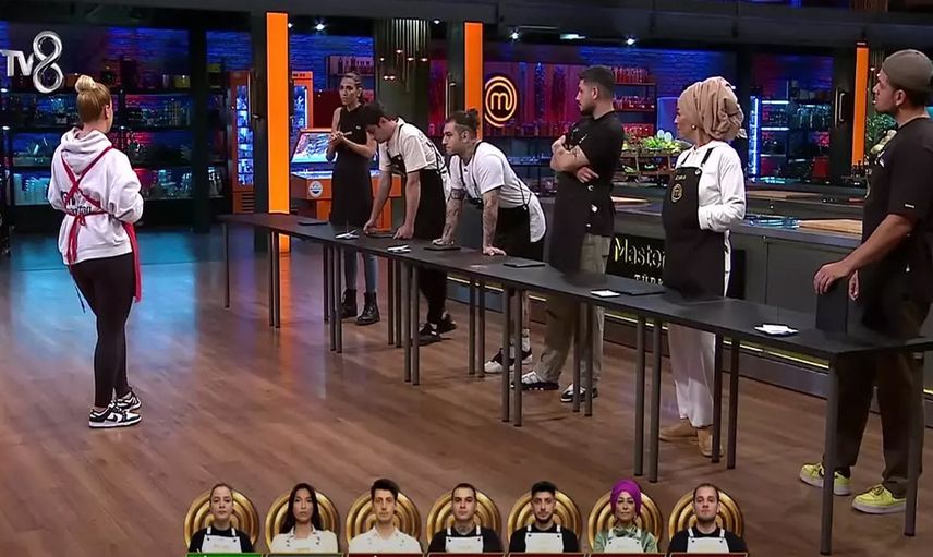 MasterChef'te ipler gerildi: Dilara'dan Cemre'ye şok sözler! Metin'i kahkahalarla yolladın!